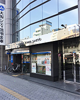rO
